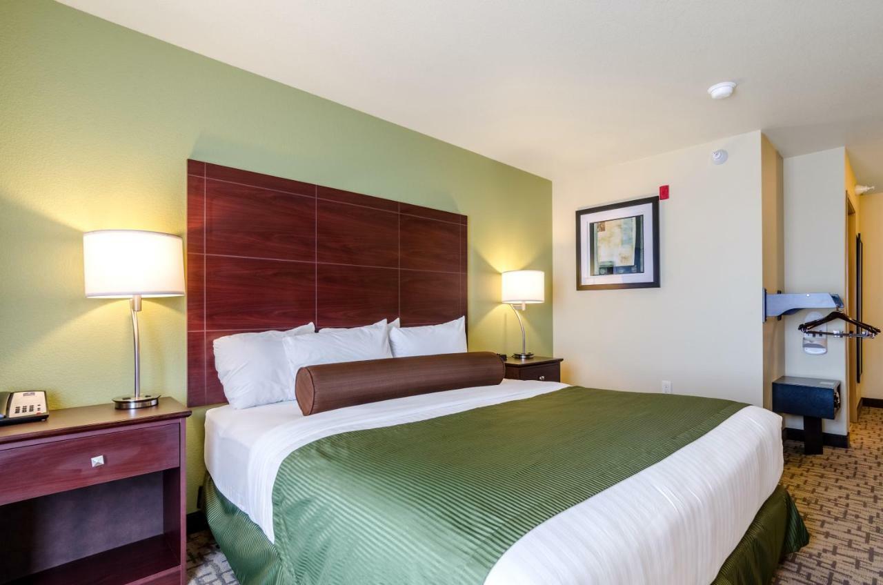 Cobblestone Hotel & Suites - Torrington Ngoại thất bức ảnh